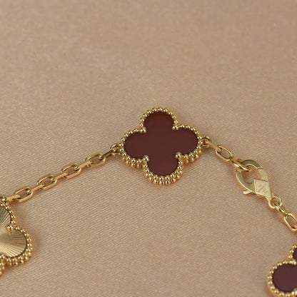 [Love Lucky] CLOVER 5 MOTIF RED CORNELIAN BRACELET COLLECTION