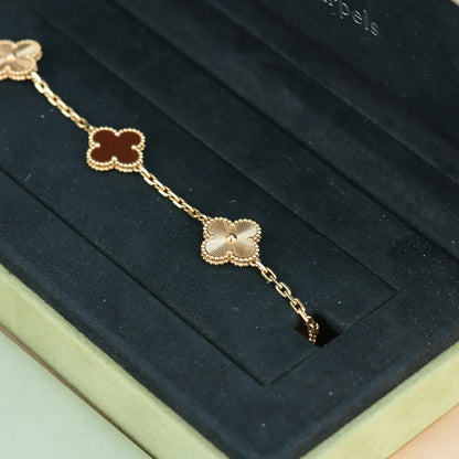 [Love Lucky] CLOVER 5 MOTIF RED CORNELIAN BRACELET COLLECTION