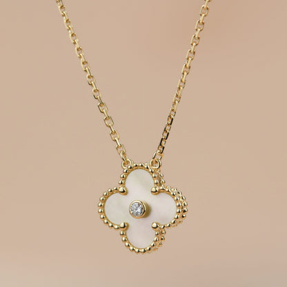 [Love Lucky]COLLAR DE NÁCAR, DIAMANTE Y ORO DE 15 MM CLOVER