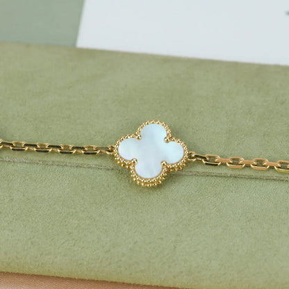 [Love Lucky]CLOVER WHITE PEARL MOP 5 MOTIF BRACELET COLLECTION