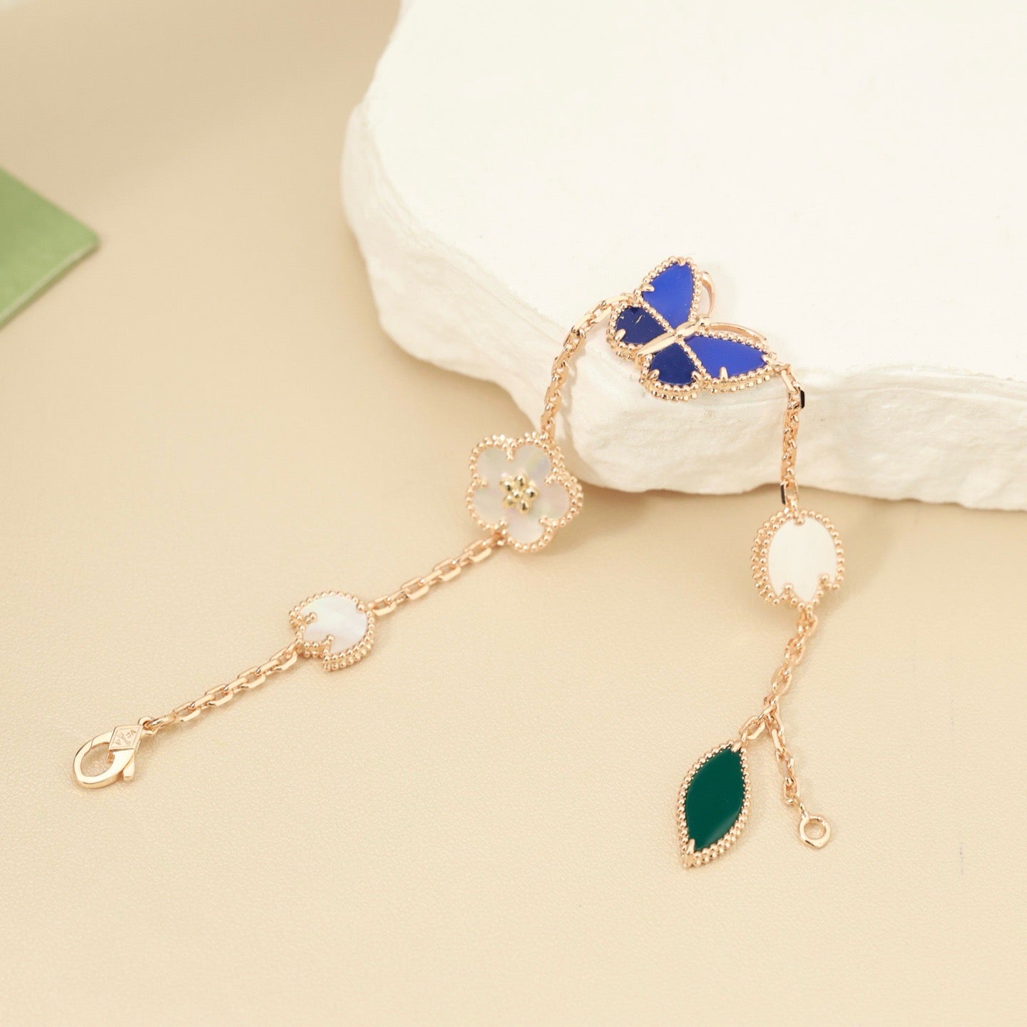 [Love Lucky]LUCKY SPRING BUTTERFLY 5 MOTIF BRACELET