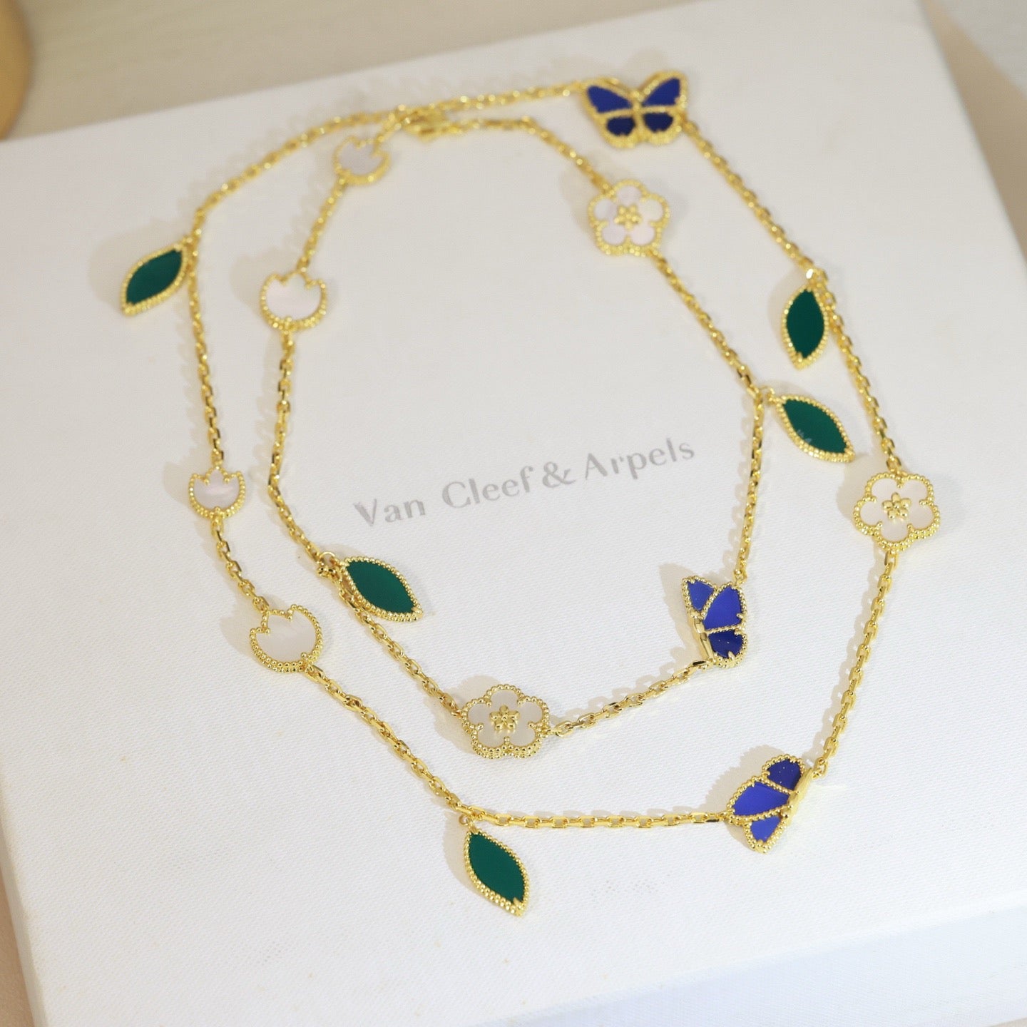 [Love Lucky]LUCKY SPRING BUTTERFLY 15 FLOWER NECKLACE