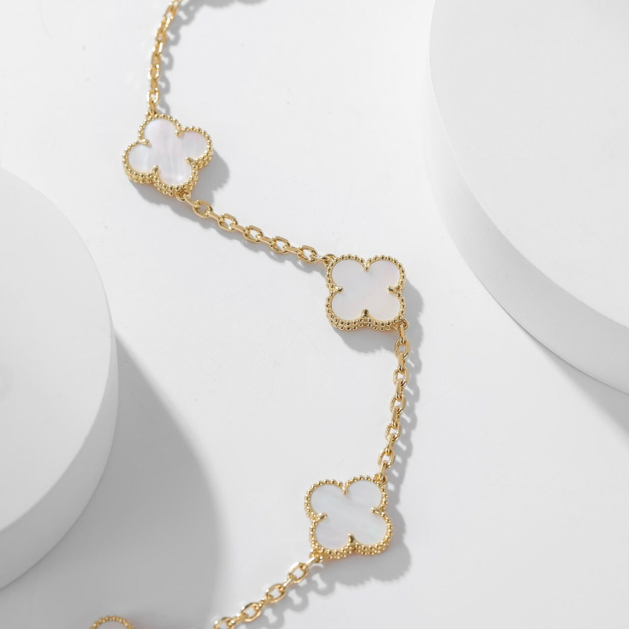 [Love Lucky]CLOVER 10 MOTIFS WHITE MOTHER OF PEARL NECKLACE