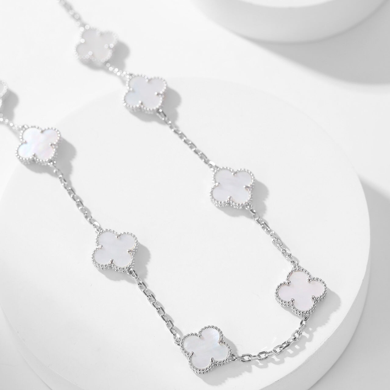 [Love Lucky]CLOVER 10 MOTIFS WHITE MOTHER OF PEARL NECKLACE