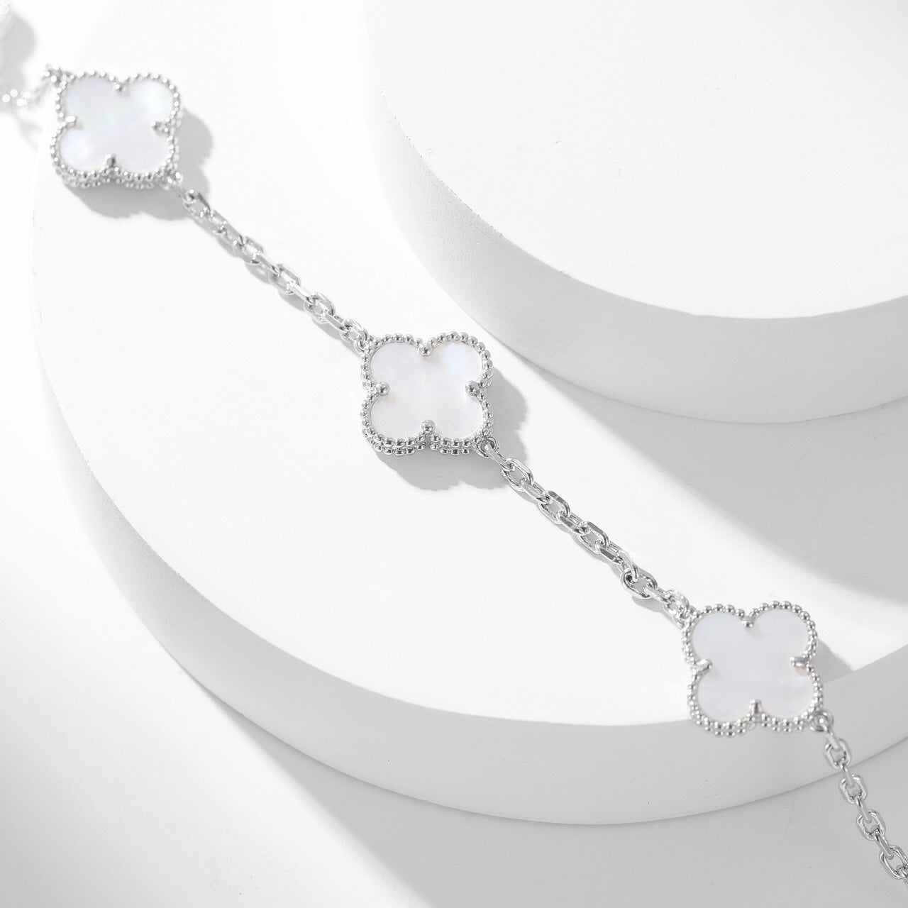 [Love Lucky]CLOVER 10 MOTIFS WHITE MOTHER OF PEARL NECKLACE