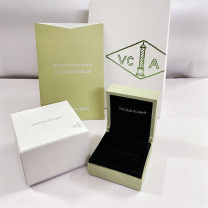 [Love Lucky]VA CLOVER BOX GIFT BAG