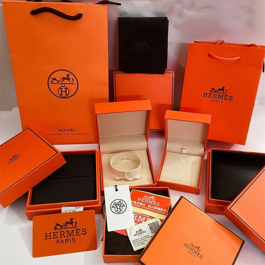 [Love Lucky]HM BRACELET NECKLACE RING BOX GIFT BAG