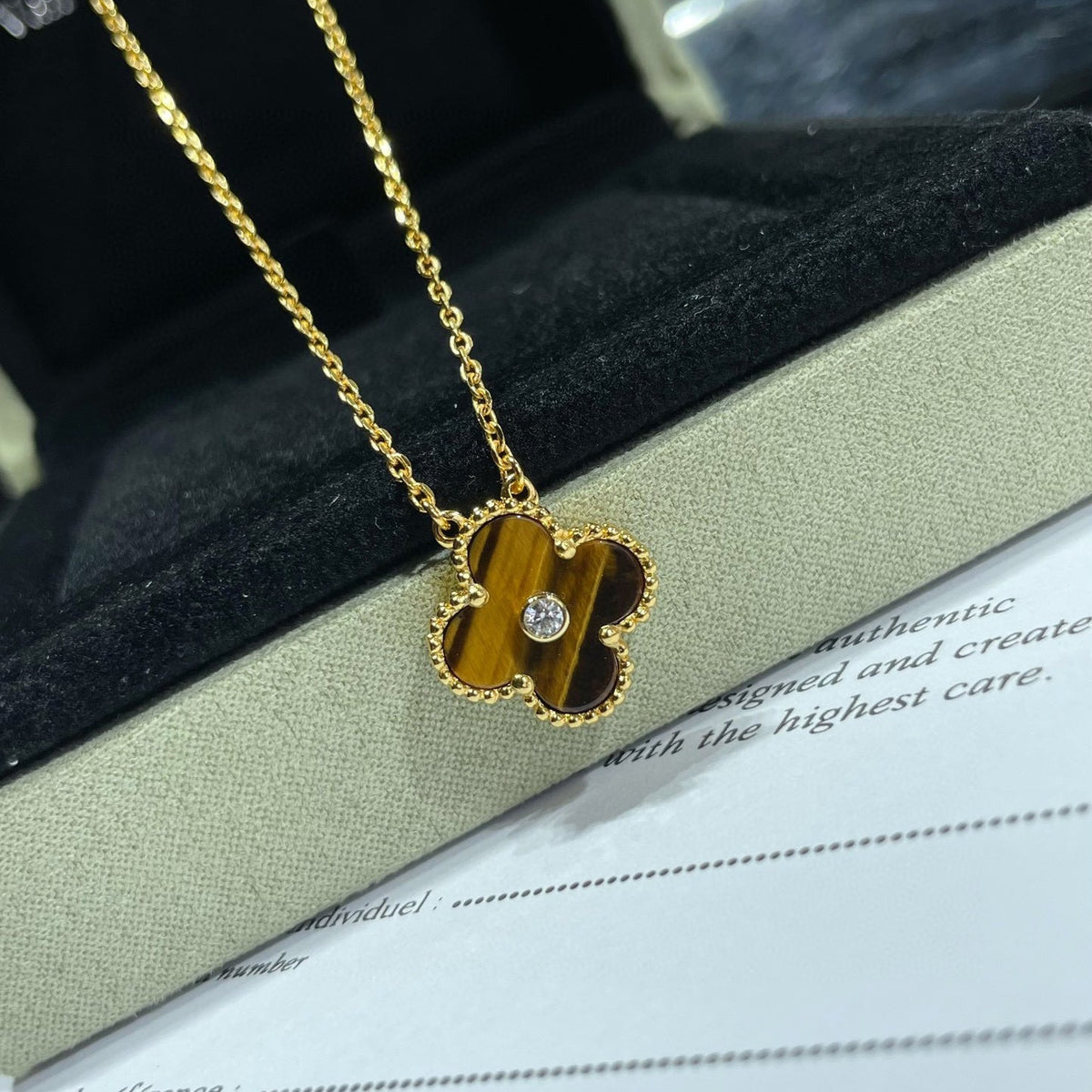 [Love Lucky]CLOVER 15MM 鑽石與黃虎眼石項鍊
