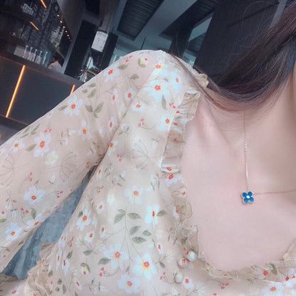 [Love Lucky]COLLAR DE TRÉBOL DE 15 MM CON DIAMANTE Y ÁGATA AZUL