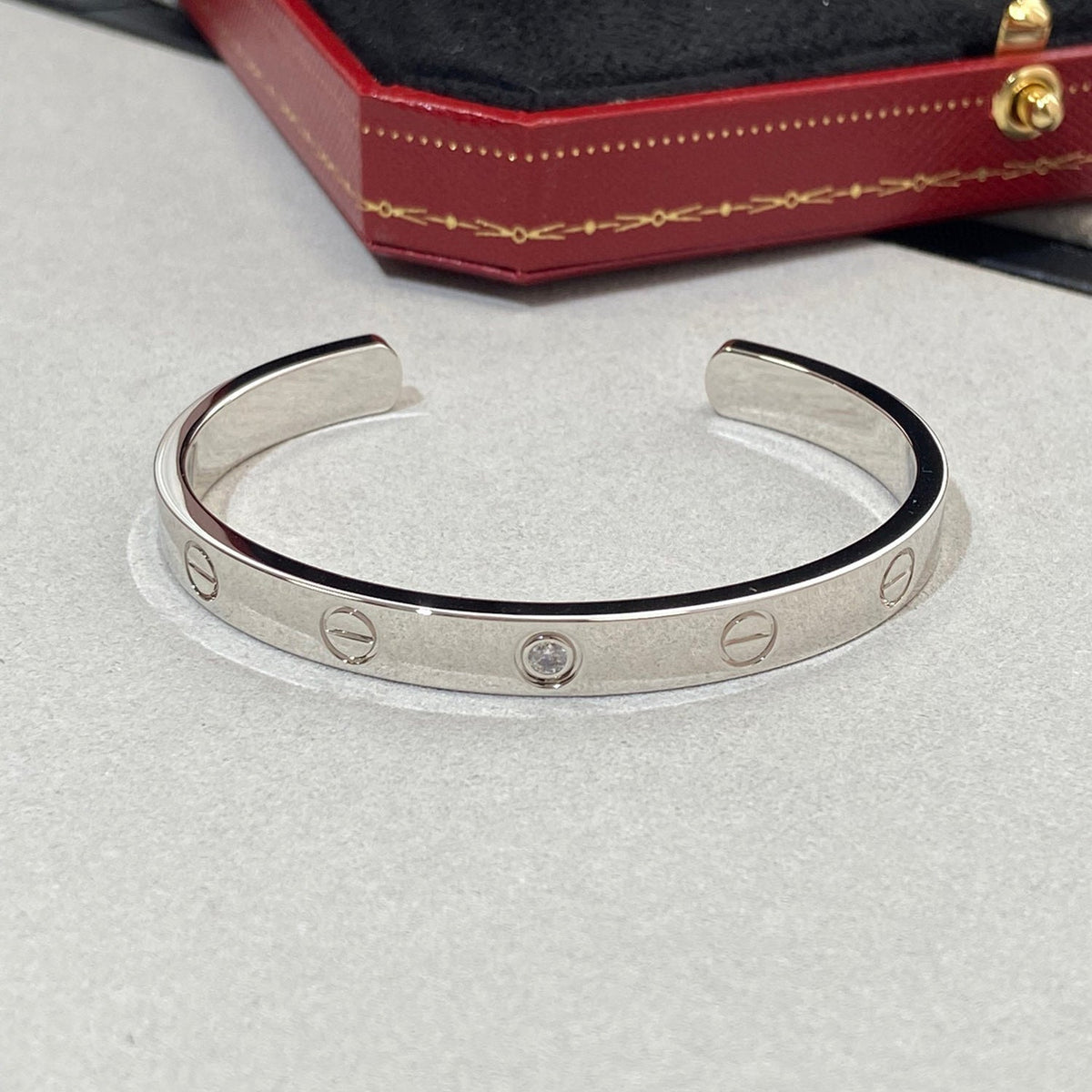 [Love Lucky]LOVE BRACELET 6.1MM 1 DIAMOND OPEN CUFF