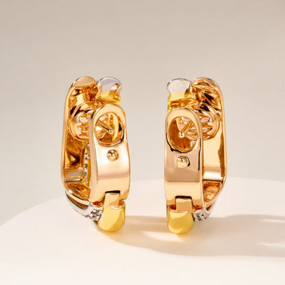 [Love Lucky]TRINITY HALF DIAMOND  CUSHION EARRINGS