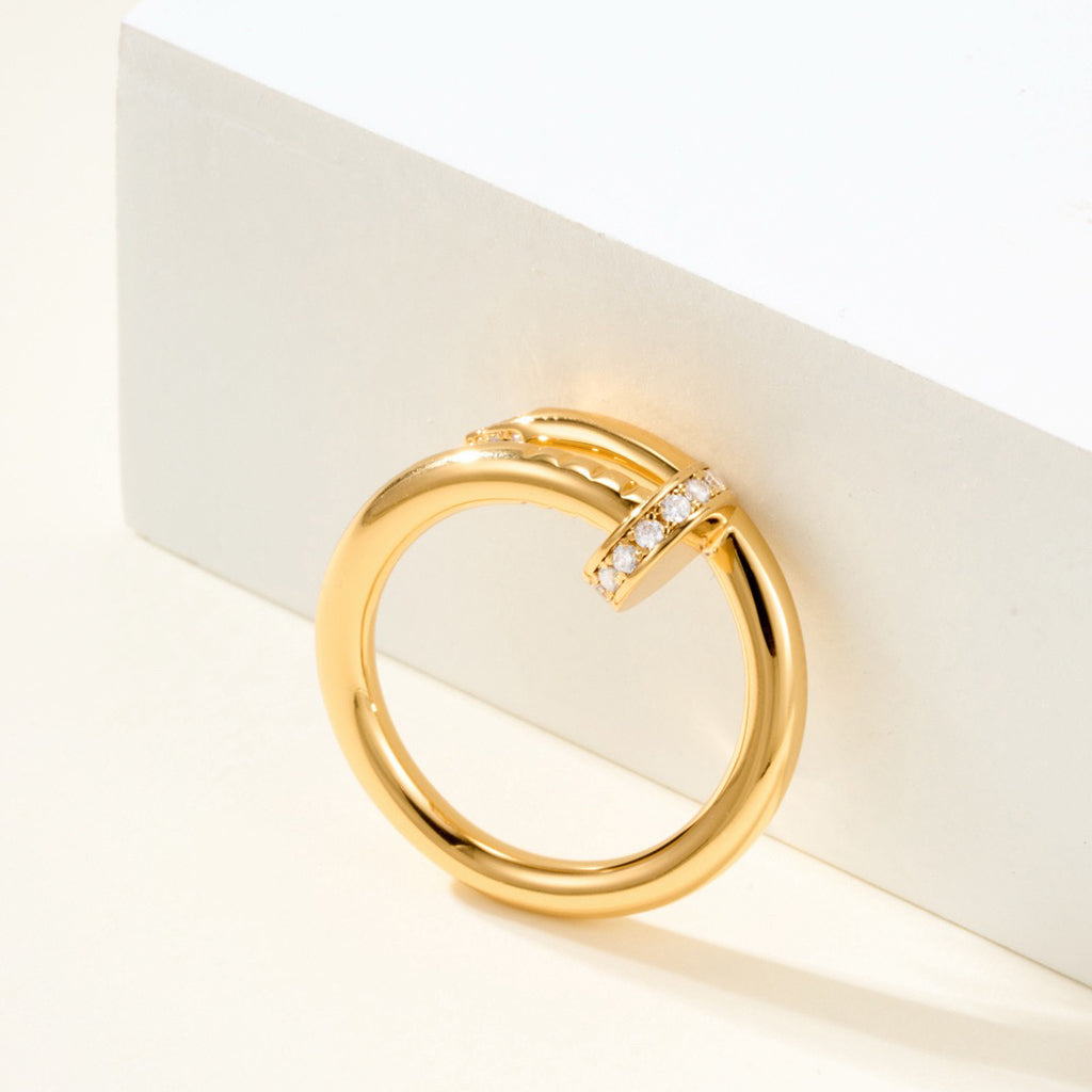 [Love Lucky]JUSTE RING 2.6MM HALF DIAMOND
