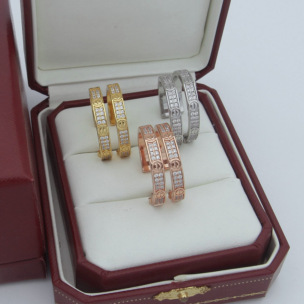 [Love Lucky]LOVE EARRINGS 3.6MM DIAMOND PAVED
