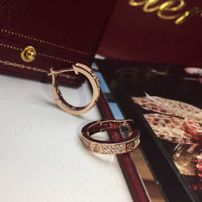 [Love Lucky]LOVE 5.5MM DIAMOND PAVED EARRINGS