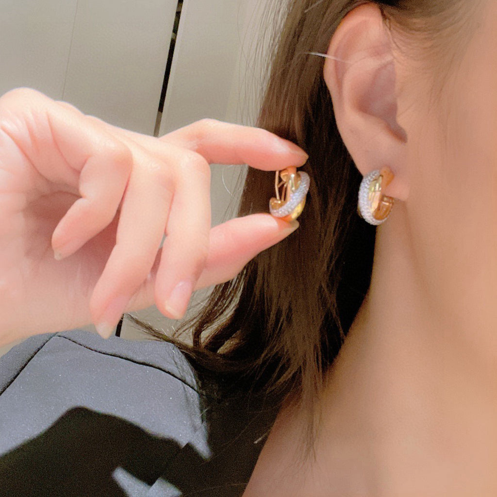 [Love Lucky]TRINITY HALF DIAMOND  CLASSIC EARRINGS