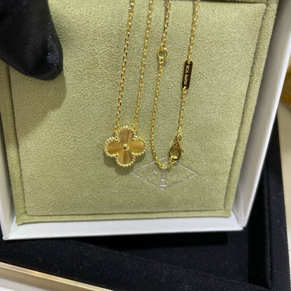 [Love Lucky]CLOVER 15MM LASER NECKLACE