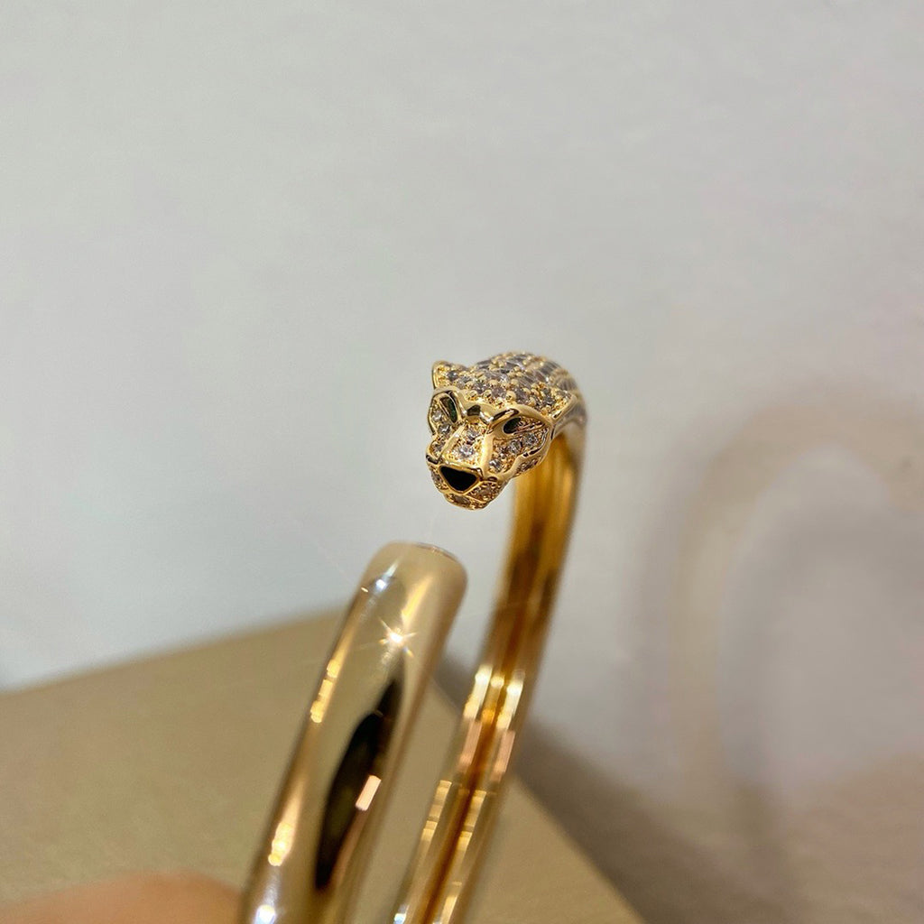 [Love Lucky]PANTHERE HALF DIAMOND OPEN BRACELET