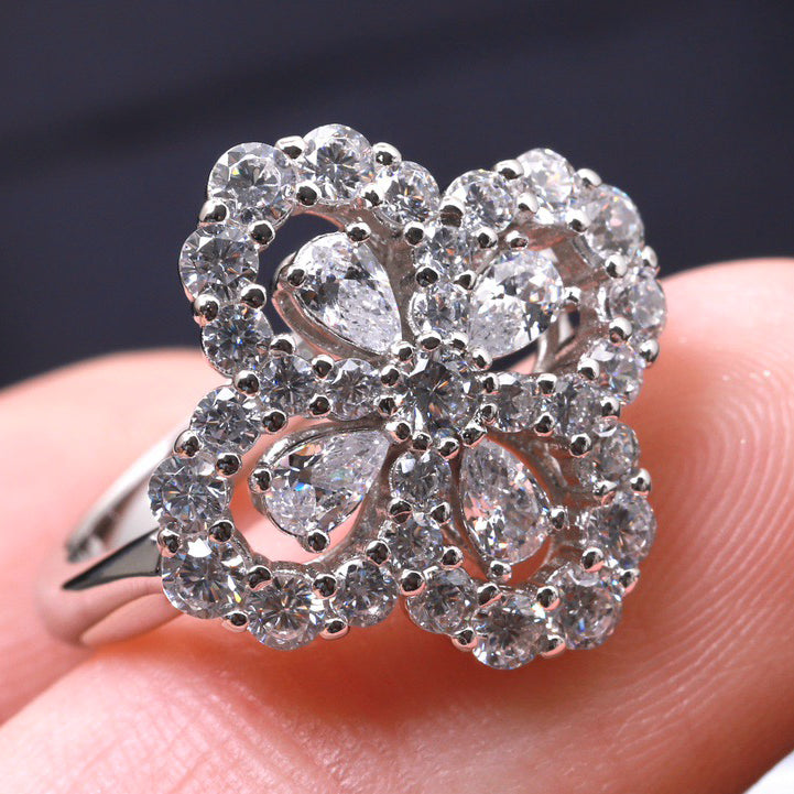 [Love Lucky] BAGUE LOOP À MOTIF ENTIER EN DIAMANTS 16 MM ARGENT