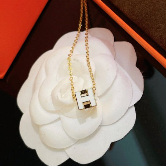 [Love Lucky] COLLIER CARRÉ BLANC ET OR H