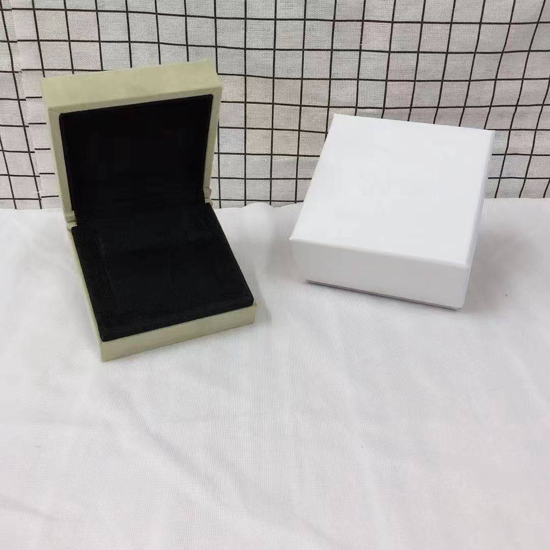 [Love Lucky]VA CLOVER BOX GIFT BAG
