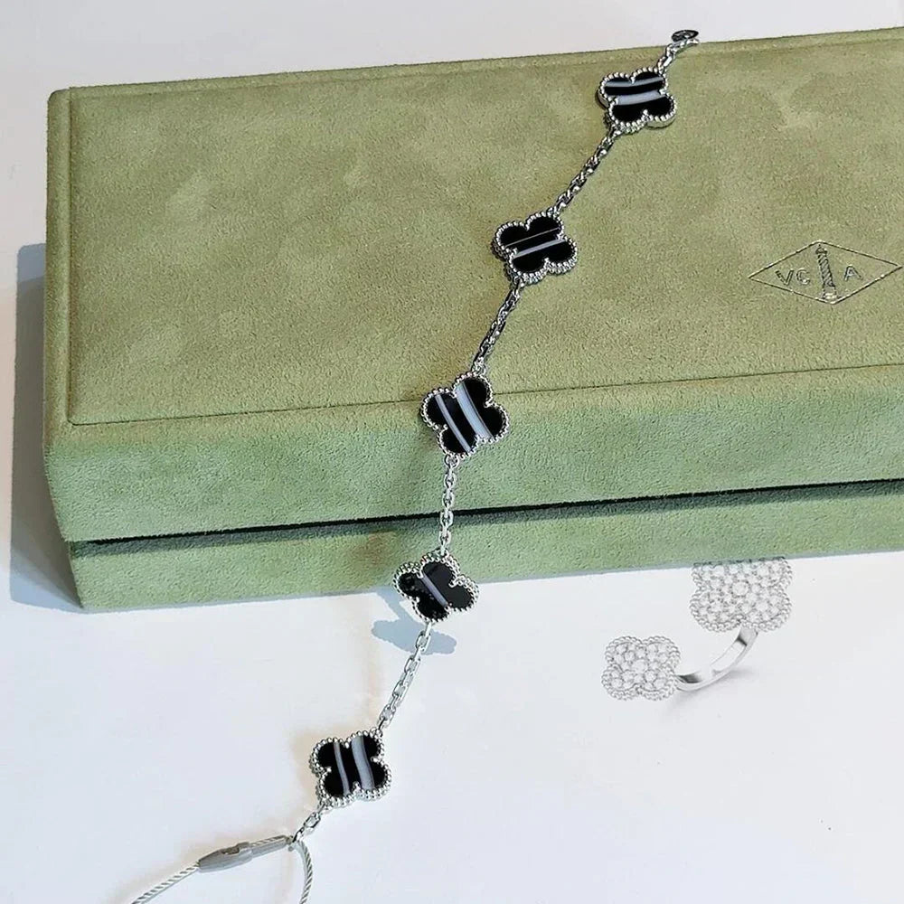 [LoveLucky] Clover 5-Motif & LOVE Unlimited Bracelet Set