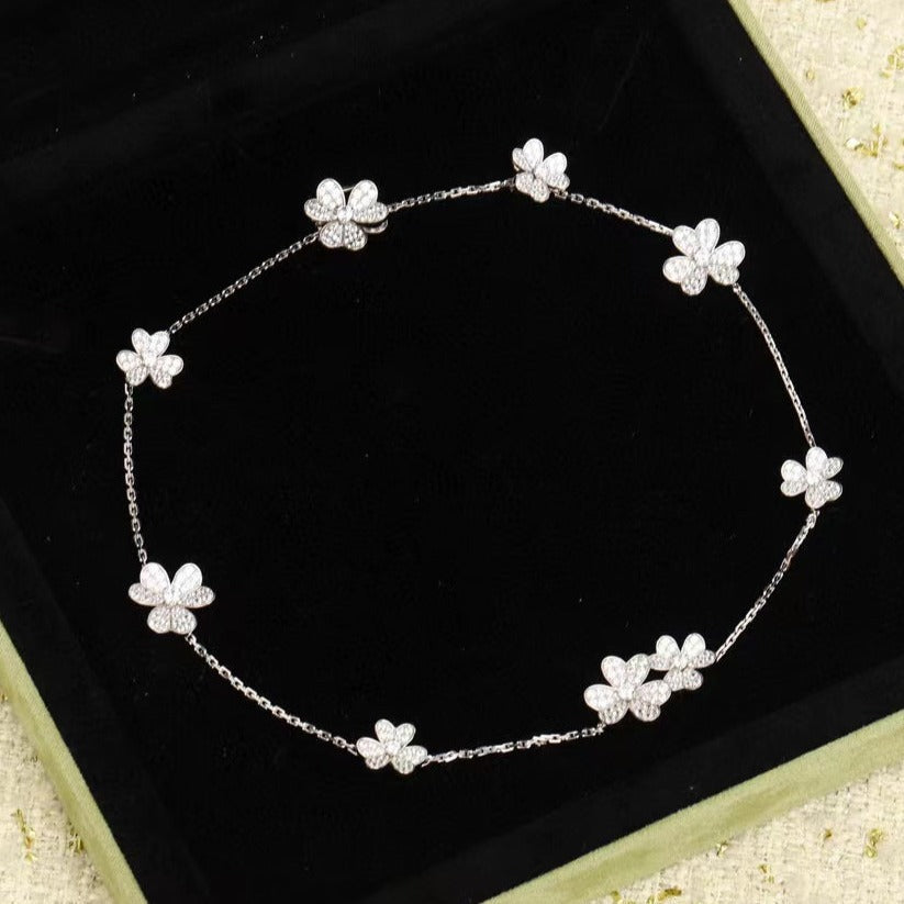 [Love Lucky]COLLIER FRIVOLE 9 FLEURS ARGENT