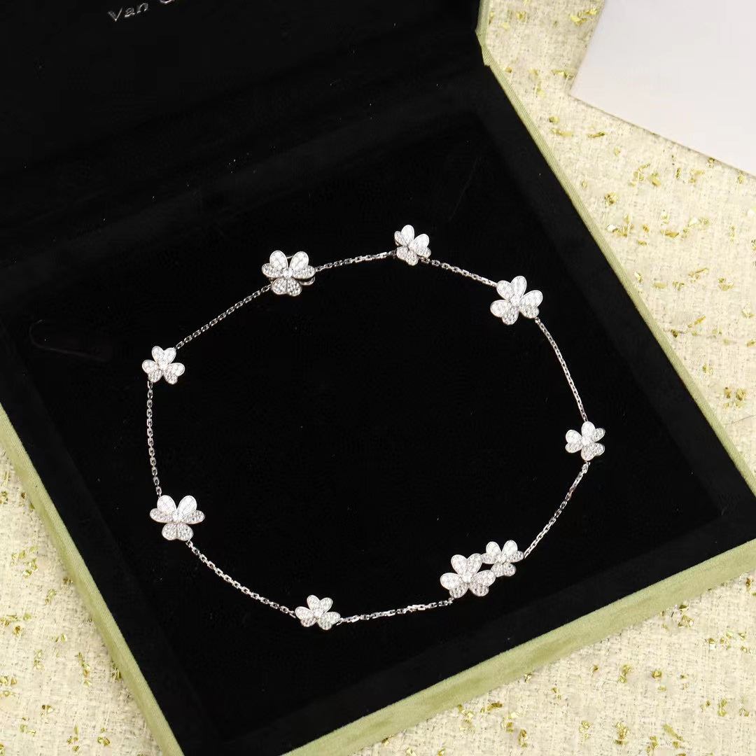 [Love Lucky]COLLIER FRIVOLE 9 FLEURS ARGENT