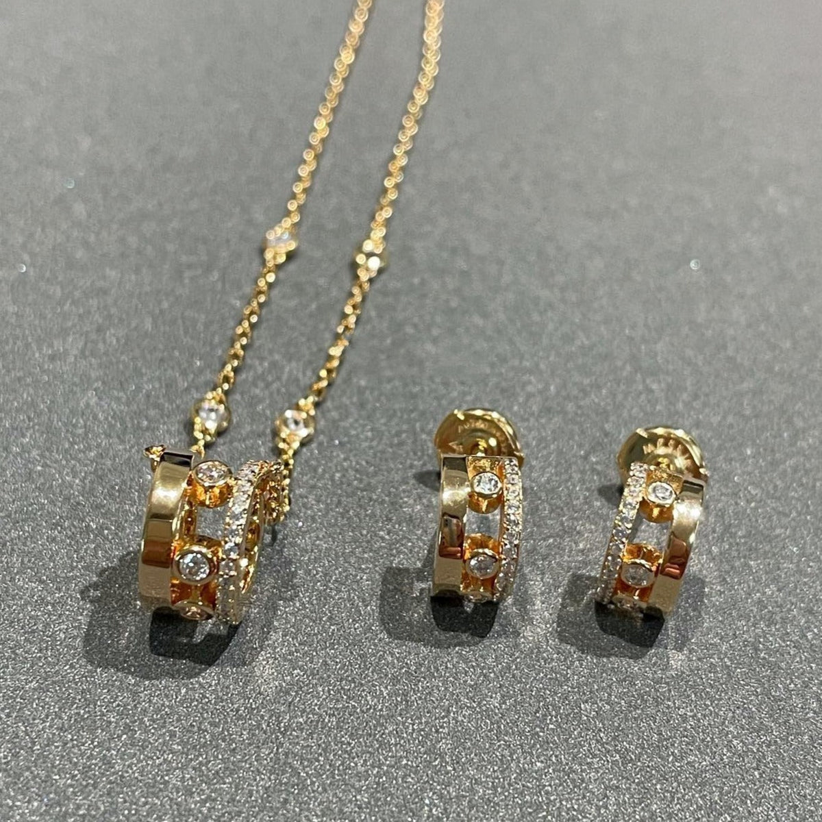 [Love Lucky] COLLAR CON COLGANTE CHAIN MOVE ROMANE