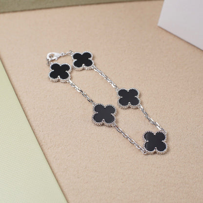 [Love Lucky] CLOVER 5 MOTIF ONYXS BRACELET COLLECTION