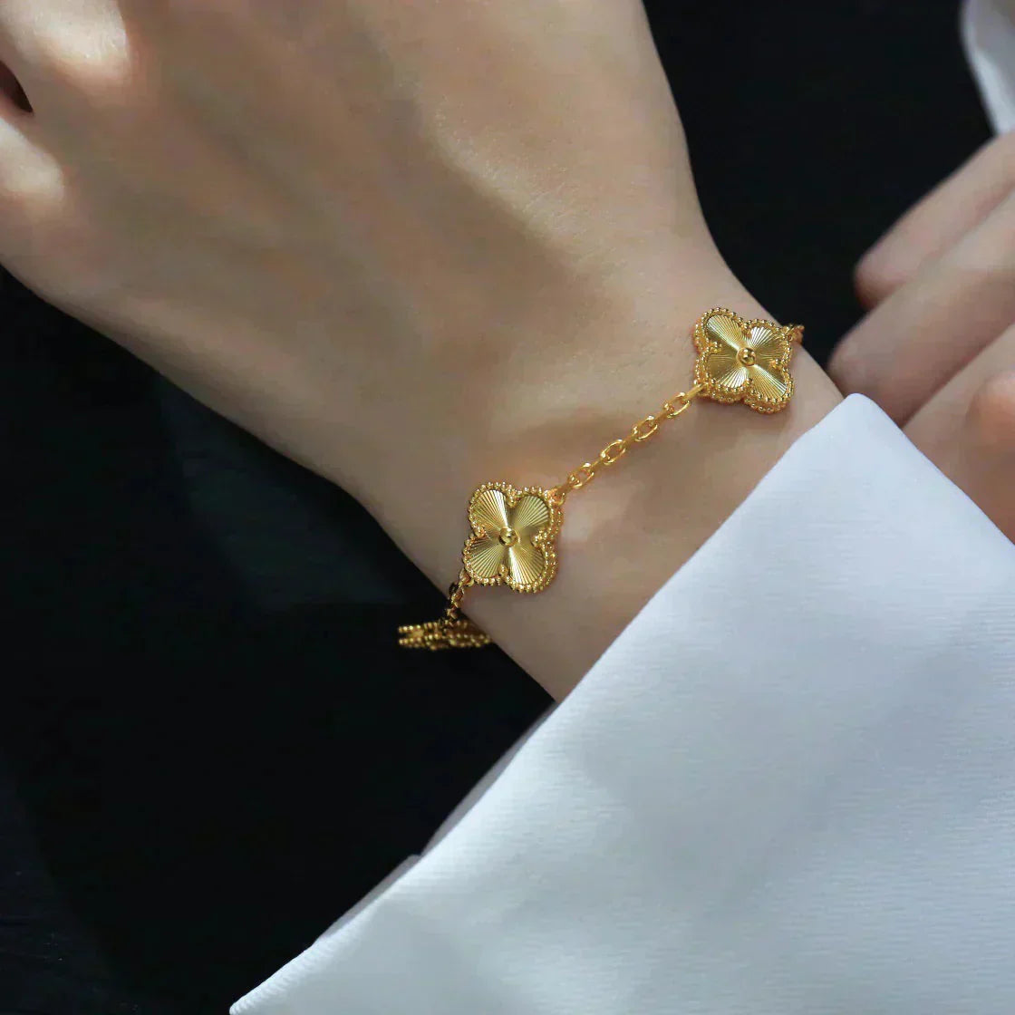[Love Lucky] CLOVER 5 MOTIF LASER BRACELET COLLECTION
