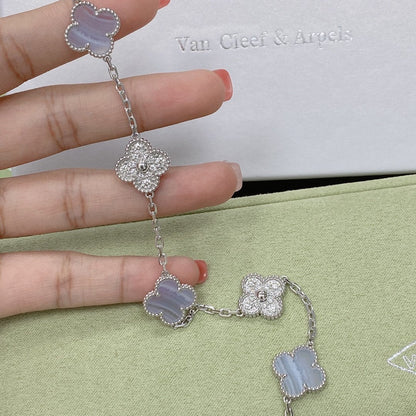 [Love Lucky] CLOVER 5 MOTIF PURPLE CHALCEDONY BRACELET COLLECTION