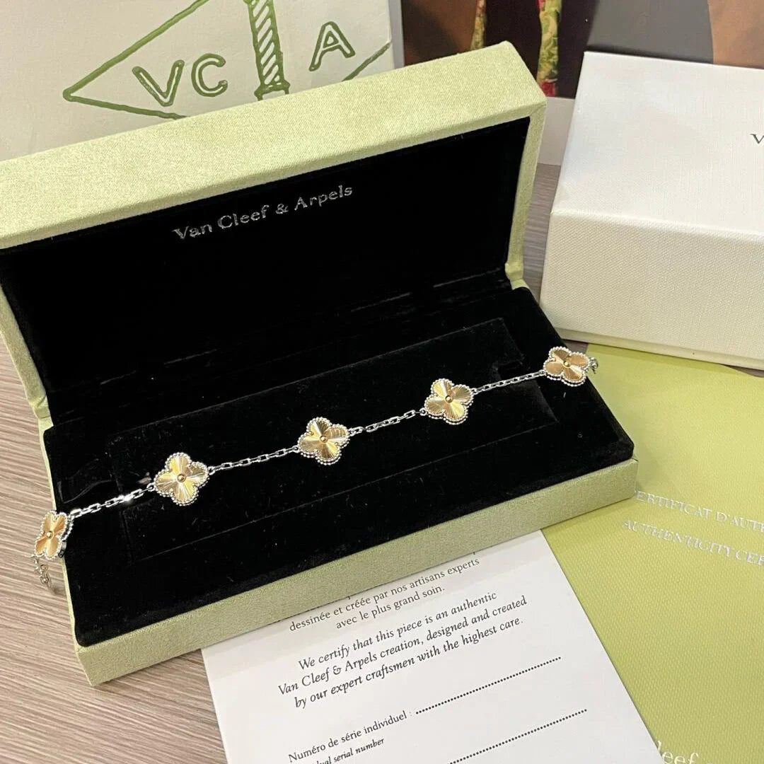 [Love Lucky] CLOVER 5 MOTIF LASER BRACELET COLLECTION