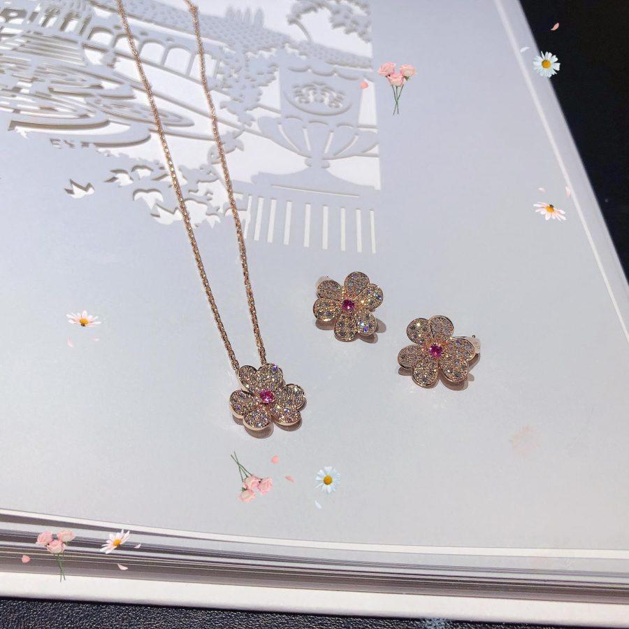 [Love Lucky]COLLIER FLEUR DIAMANT OR ROSE FRIVOLE