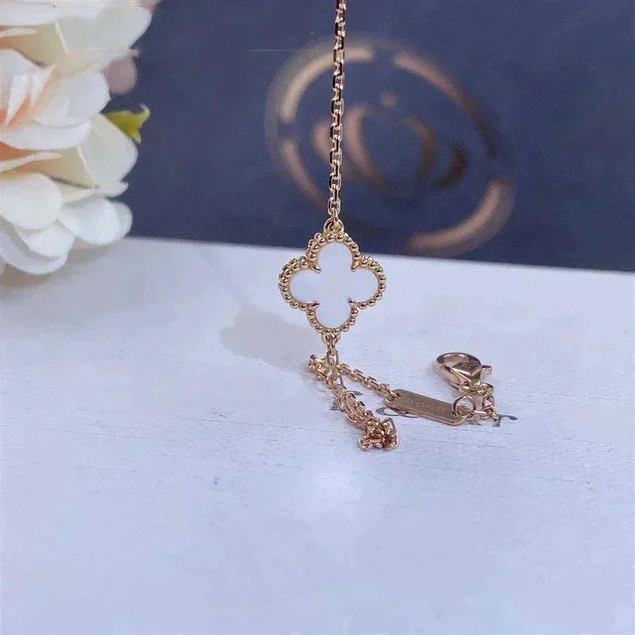 [LoveLucky] Clover White Mother-of-Pearl & JUSTE Bracelet Stack Set