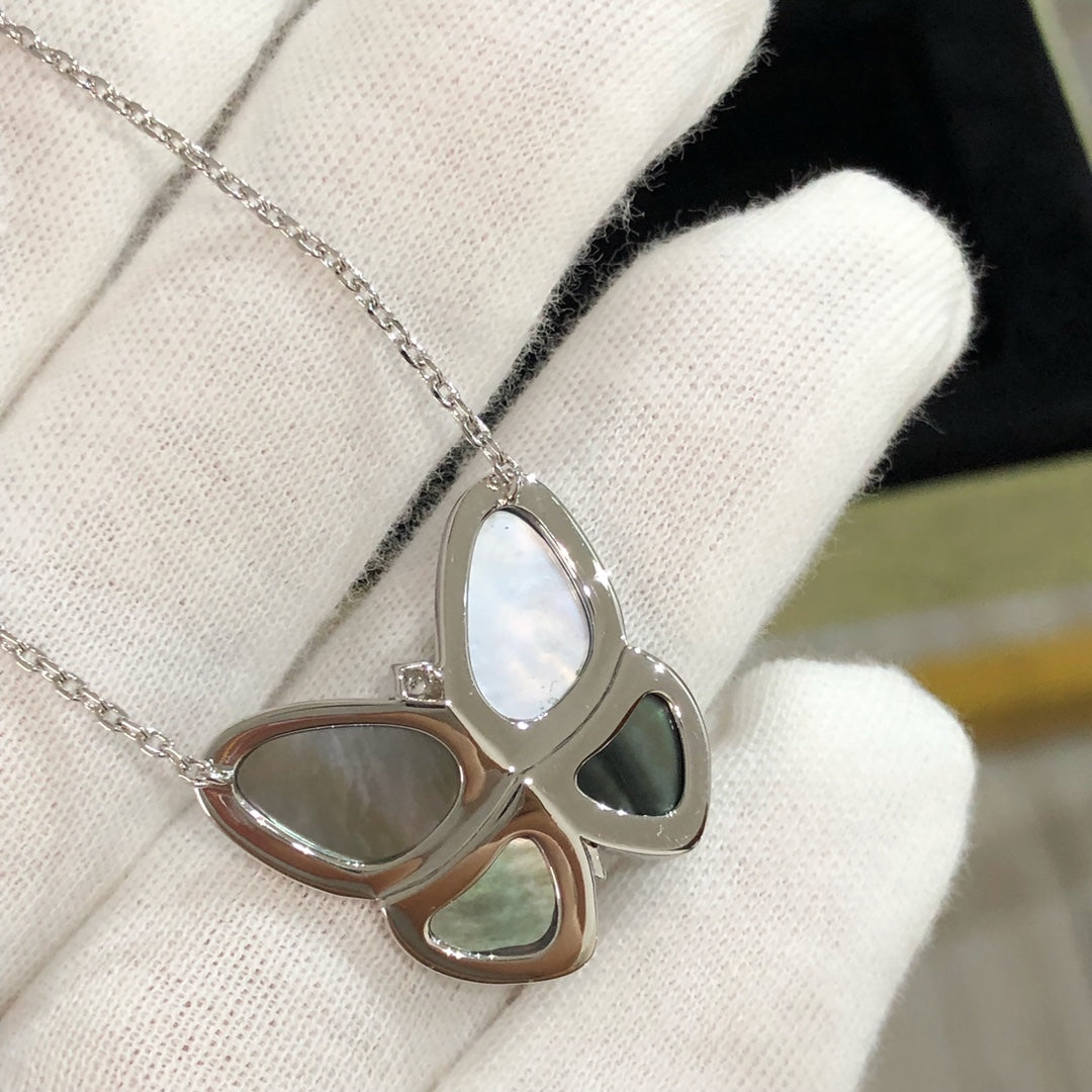 [Love Lucky] COLLANA CON PENDENTE A FARFALLA GRANDE IN ARGENTO E DIAMANTI