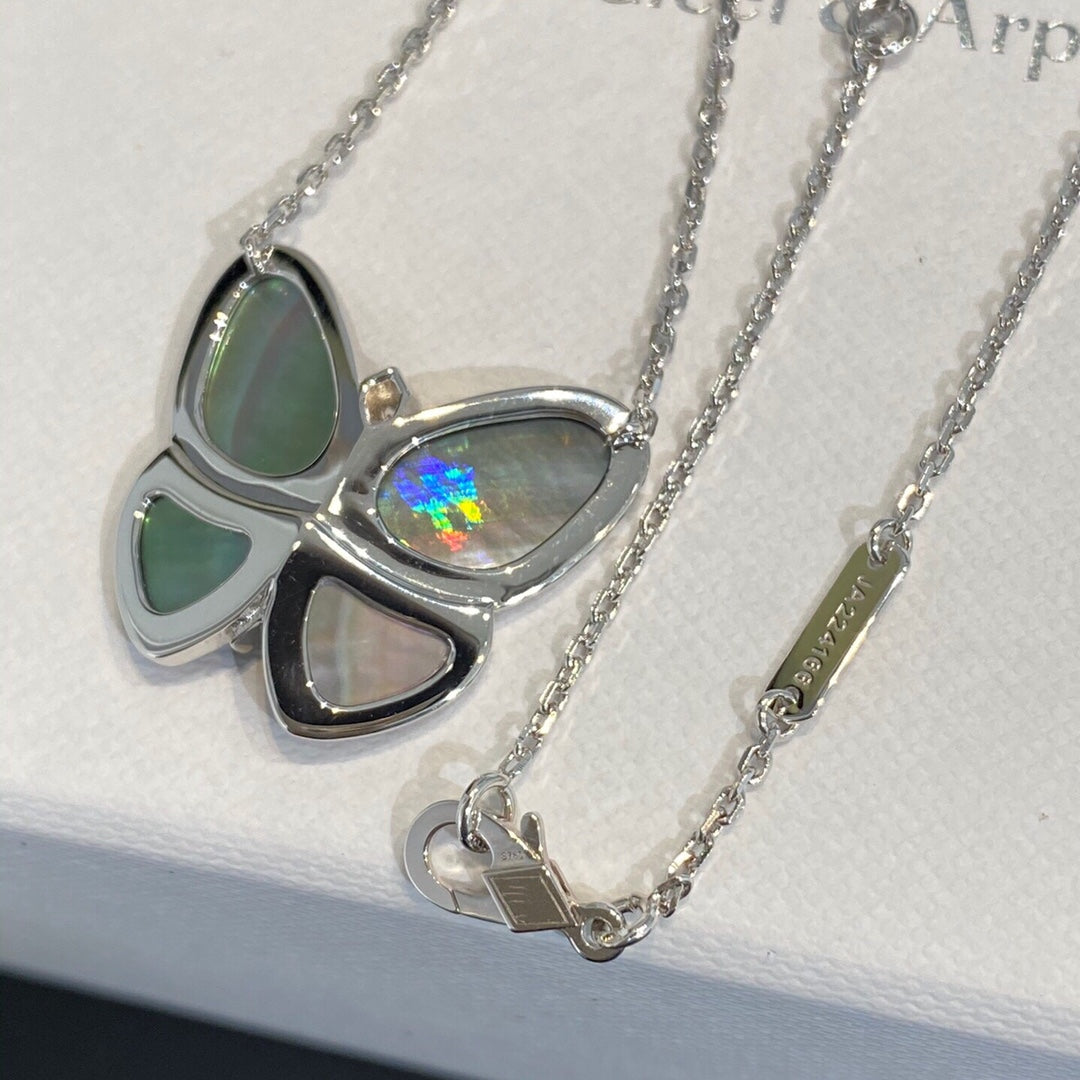 [Love Lucky] COLLANA CON PENDENTE A FARFALLA GRANDE IN ARGENTO E DIAMANTI