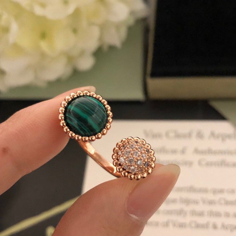 [Love Lucky]ANELLO BETWEEN THE FINGER PERLEE COULEURS IN ORO ROSA E DIAMANTI