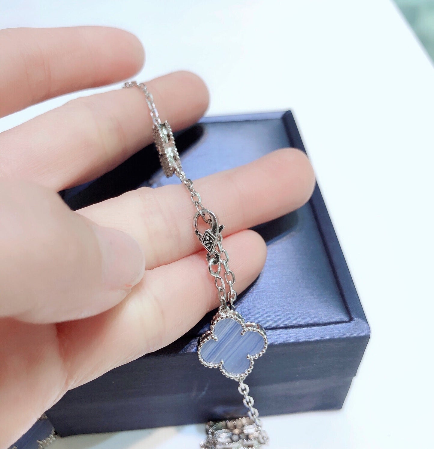 [Love Lucky]CLOVER 10 MOTIFS CHALCEDONY DIAMONDS SILVER NECKLACE